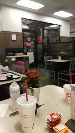 Fast Food Restaurant «Chick-fil-A», reviews and photos, 2354 Sunrise Blvd, Gold River, CA 95670, USA