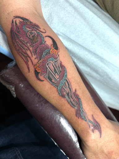 Explore women's first tattoo ideas, creative tattoo ideas in Libertyville, available at Lucky Seven Tattoo