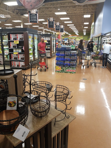 Grocery Store «Kroger Marketplace», reviews and photos, 199 Graceland Blvd, Columbus, OH 43214, USA