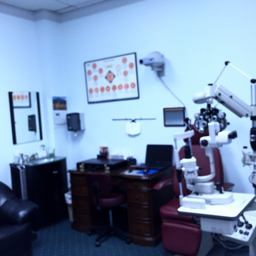 Optometrist «Vision World of Bay Shore», reviews and photos, 627 E Main St, Bay Shore, NY 11706, USA