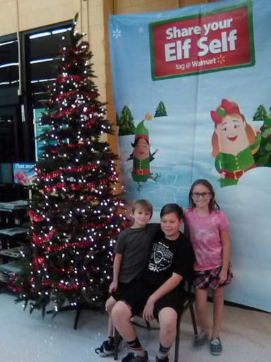 Supermarket «Walmart Neighborhood Market», reviews and photos, 255 Lincoln Blvd, Lincoln, CA 95648, USA