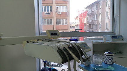 Diş Hekimi Mete Karabeyoğlu