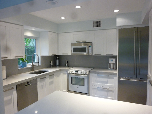 Cabinet Maker «Kitchen Cabinets Cabinet Refacing by Visions», reviews and photos, 519 NE 189th St, Miami, FL 33179, USA