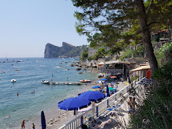 Foto von Spiaggia dei Tedeschi mit etwas sauber Sauberkeitsgrad