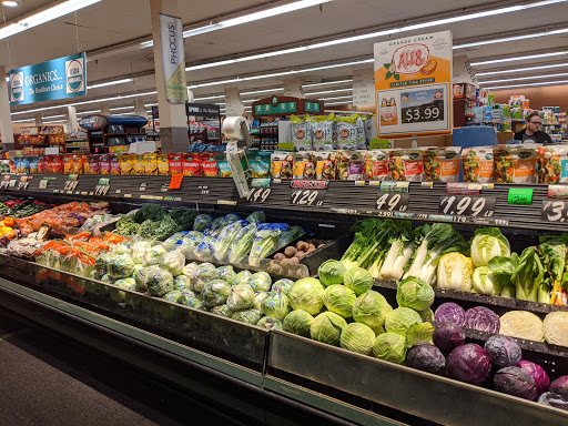 Grocery Store «Valu Market», reviews and photos, 1250 Bardstown Rd #1, Louisville, KY 40204, USA