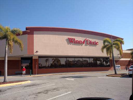 Grocery Store «Winn-Dixie», reviews and photos, 6851 Gulfport Blvd S, South Pasadena, FL 33707, USA
