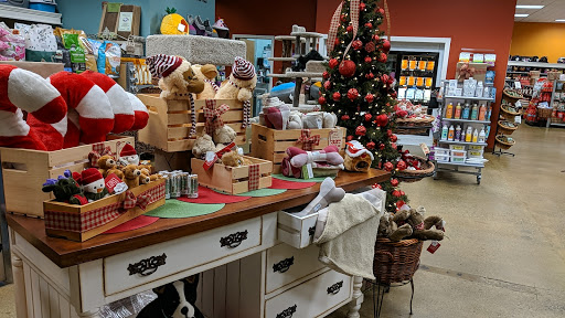 Pet Supply Store «All The Best Pet Care», reviews and photos, 690 NW Gilman Blvd, Issaquah, WA 98027, USA