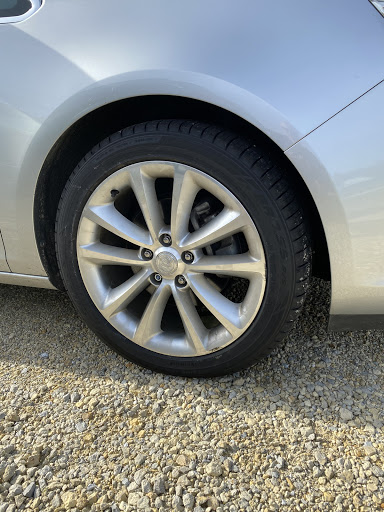 Tire Shop «Discount Tire Store - Muncie, IN», reviews and photos, 6210 W McGalliard Rd, Muncie, IN 47304, USA