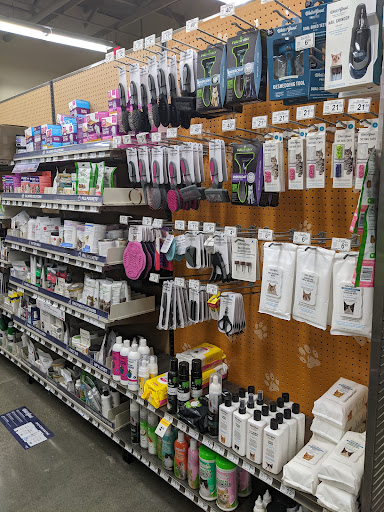 Pet Supply Store «Petco Animal Supplies», reviews and photos, 474 228th Ave NE, Sammamish, WA 98074, USA