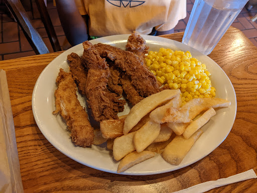 American Restaurant «Cracker Barrel Old Country Store», reviews and photos, 23030 Indian Creek Dr, Sterling, VA 20166, USA