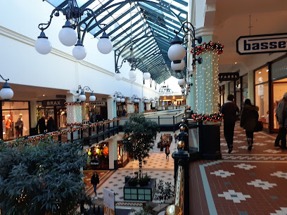 CINQUE Outlet Salzburg