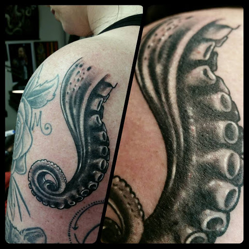 Tattoo Shop «Sellwood Tattoo Parlor», reviews and photos, 8213 SE 17th Ave, Portland, OR 97202, USA