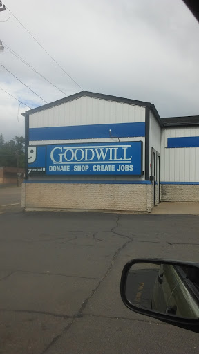 Goodwill, 1202 NW 4th St, Grand Rapids, MN 55744, Thrift Store