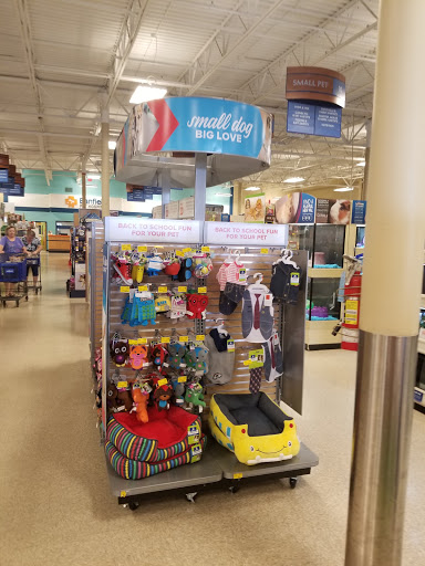 Pet Supply Store «PetSmart», reviews and photos, 2101 NJ-35, Holmdel, NJ 07733, USA