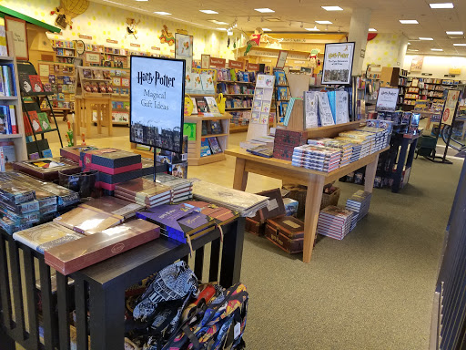 Book Store «Barnes & Noble», reviews and photos, 301 NE Northgate Way, Seattle, WA 98125, USA