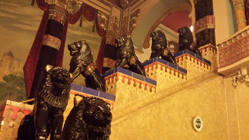 Movie Theater «Landmark Oriental Theatre», reviews and photos, 2230 N Farwell Ave, Milwaukee, WI 53202, USA