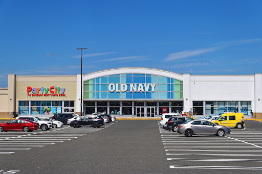 Clothing Store «Old Navy», reviews and photos, 8 Allstate Rd, Boston, MA 02125, USA