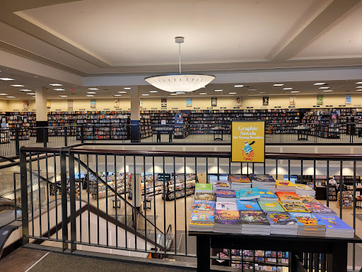Book Store «Barnes & Noble», reviews and photos, 3195 28th St SE, Grand Rapids, MI 49512, USA