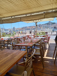 Atmosphère du Restaurant de type buffet Les Buffets du Vieux-Port à Marseille - n°4