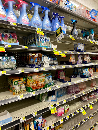 Discount Store «Dollar General», reviews and photos, 5470 North 90th Street, Omaha, NE 68134, USA