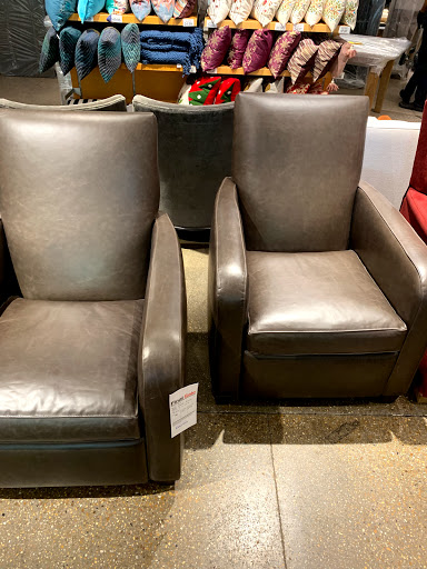 Furniture Store «Crate and Barrel Outlet», reviews and photos, 1700 Prince St, Alexandria, VA 22314, USA