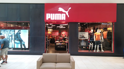 Shopping Mall «Fashion Outlets of Chicago», reviews and photos, 5220 Fashion Outlets Way, Rosemont, IL 60018, USA