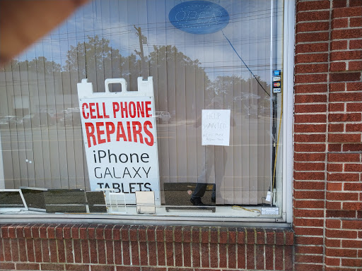 Cell Phone Store «The Fix It Place - Cell Phone Repair and Computer Repair», reviews and photos, 224 Medford Ave, Patchogue, NY 11772, USA