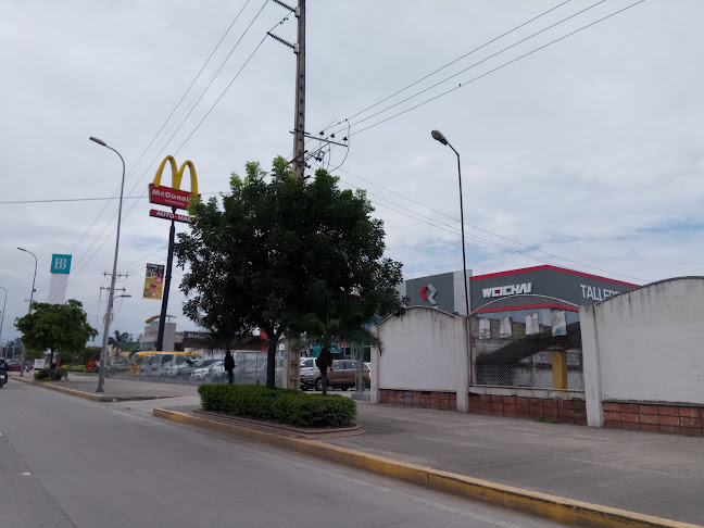 Av. 25 de Junio, Machala, Ecuador
