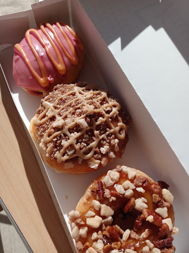 Donut Shop «Krispy Kreme», reviews and photos, 4198 Hacks Cross Rd, Memphis, TN 38125, USA