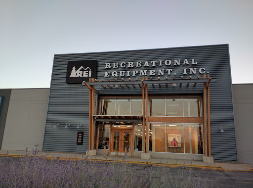 REI, 8490 Castleton Corner Dr, Indianapolis, IN 46250, USA, 
