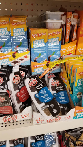 Shopping Mall «Rivercrest Shopping Center», reviews and photos, 13120 Rivercrest Dr, Crestwood, IL 60445, USA