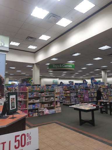 Book Store «Barnes & Noble», reviews and photos, 3651 Jefferson Davis Hwy, Alexandria, VA 22305, USA