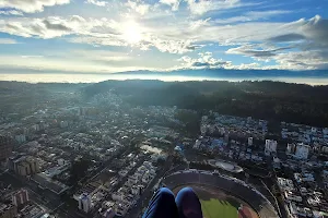 Volar en Parapente - WAYRA INTI - Quito Ecuador image