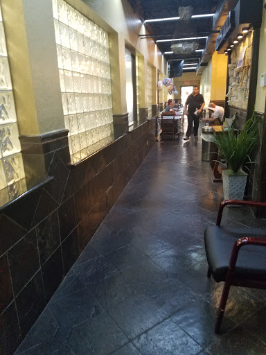 Car Wash «Bellaire Car Wash & Auto Salon», reviews and photos, 5803 Bellaire Blvd, Houston, TX 77081, USA