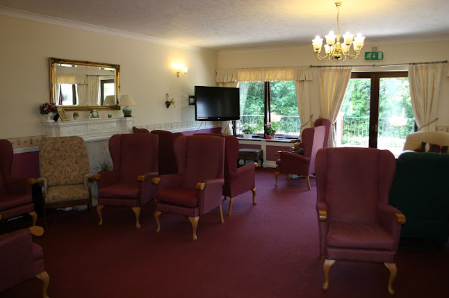 Reviews of Loxley Hall Care Home - Minster Care Group in Warrington - Retirement home