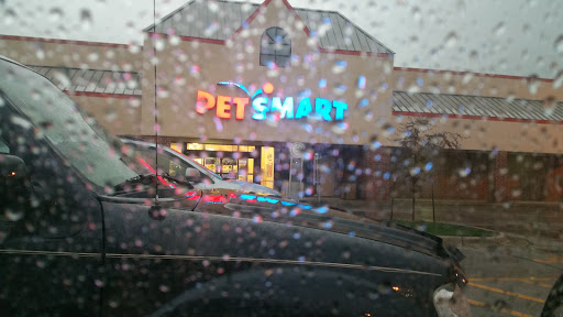 Pet Supply Store «PetSmart», reviews and photos, 5050 SE 14th St, Des Moines, IA 50320, USA