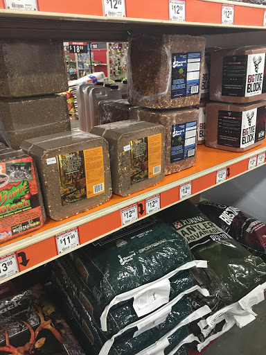 Home Improvement Store «Tractor Supply Co.», reviews and photos, 26 Commerce Rd, Clarion, PA 16214, USA