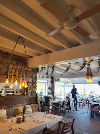 Atmosphère du Restaurant de spécialités provençales Marius à la Plage à La Croix-Valmer - n°6