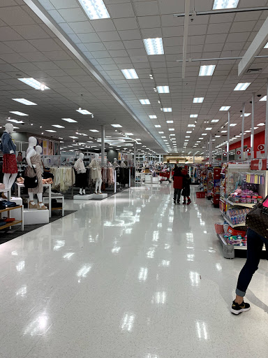 Department Store «Target», reviews and photos, 2099 Skokie Valley Rd, Highland Park, IL 60035, USA