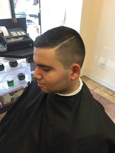 Barber Shop «Larchmont Barber Shop», reviews and photos, 1934 Palmer Ave, Larchmont, NY 10538, USA