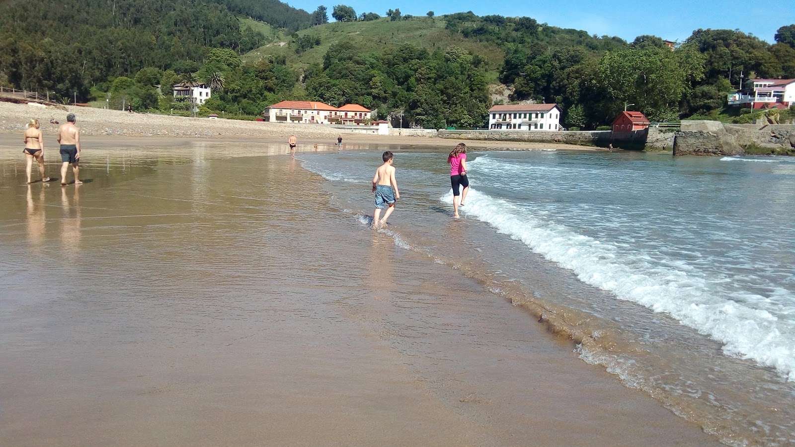 Photo of Playa de Miono with very clean level of cleanliness