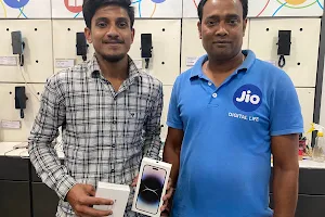 My Jio Store image