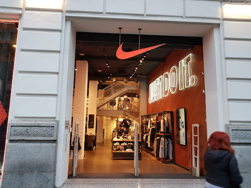 Permanently Closed) Nike Store Gran Via - Sporting goods store in Madrid,  Spain | Top-Rated.Online
