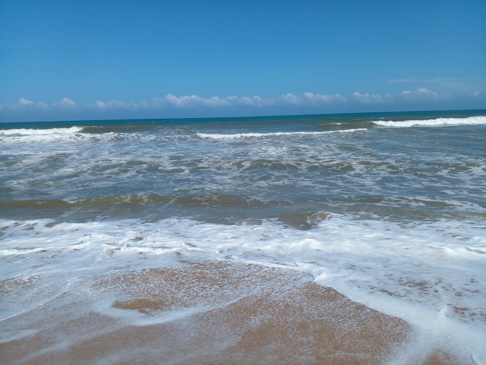 Minh Tan Beach的照片 带有碧绿色水表面