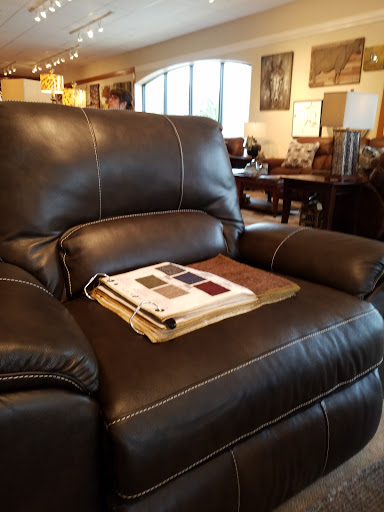 Furniture Store «La-Z-Boy Furniture Galleries», reviews and photos, 1737 E Independence St, Springfield, MO 65804, USA