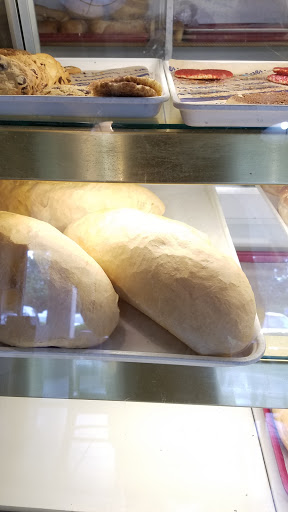 Restaurant «La Baguette French Bread and Pastry Shop», reviews and photos, 3088 Poplar Ave, Memphis, TN 38111, USA