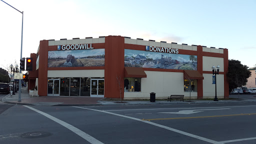 Thrift Store «Goodwill of Silicon Valley», reviews and photos, 151 E Washington Ave, Sunnyvale, CA 94086, USA