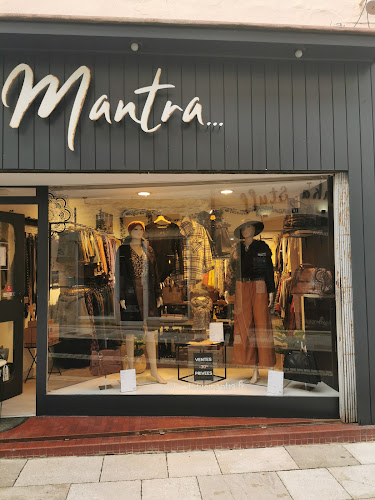 Magasin de vêtements pour femmes Boutique Mantra Langon