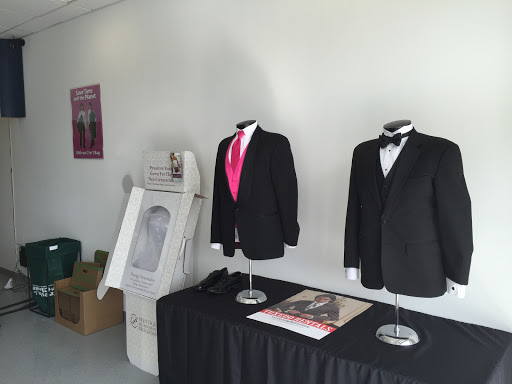 Dry Cleaner «Dry Cleaning by Dorothy», reviews and photos, 485 Columbian St, South Weymouth, MA 02190, USA