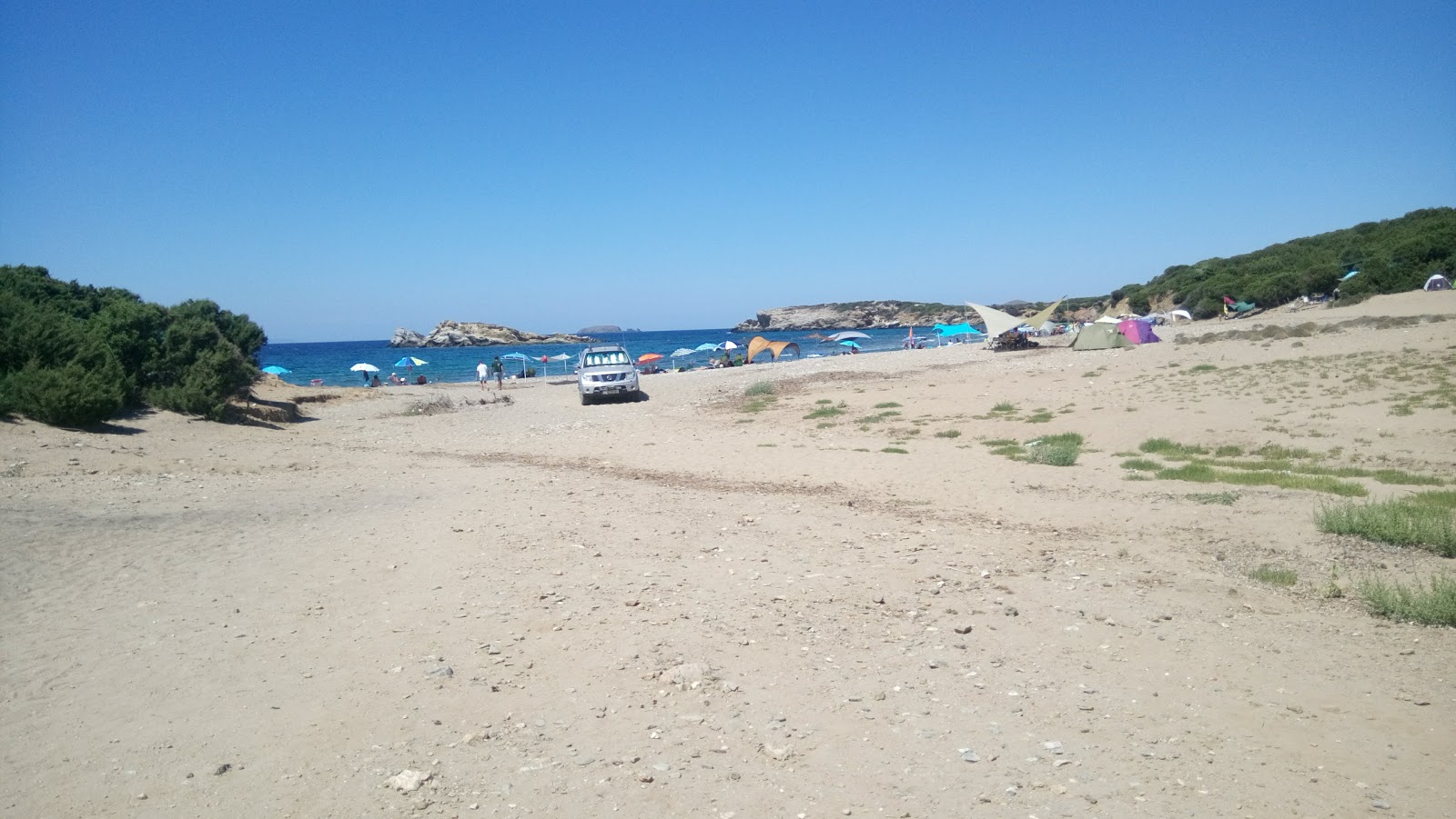 Foto di Agios Petros Beach ubicato in zona naturale